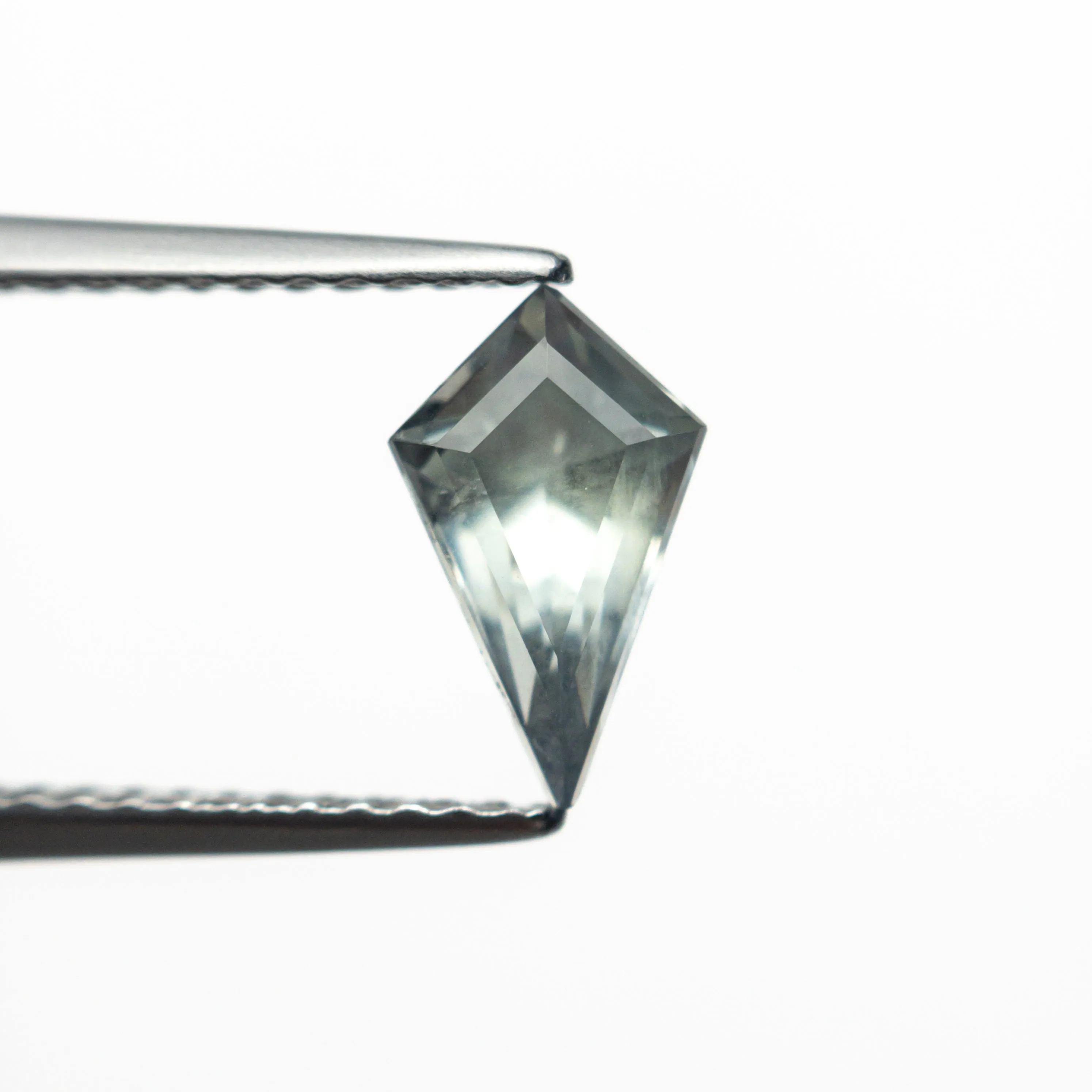 1.00ct 8.91x5.44x3.88mm Kite Step Cut Sapphire 25175-08