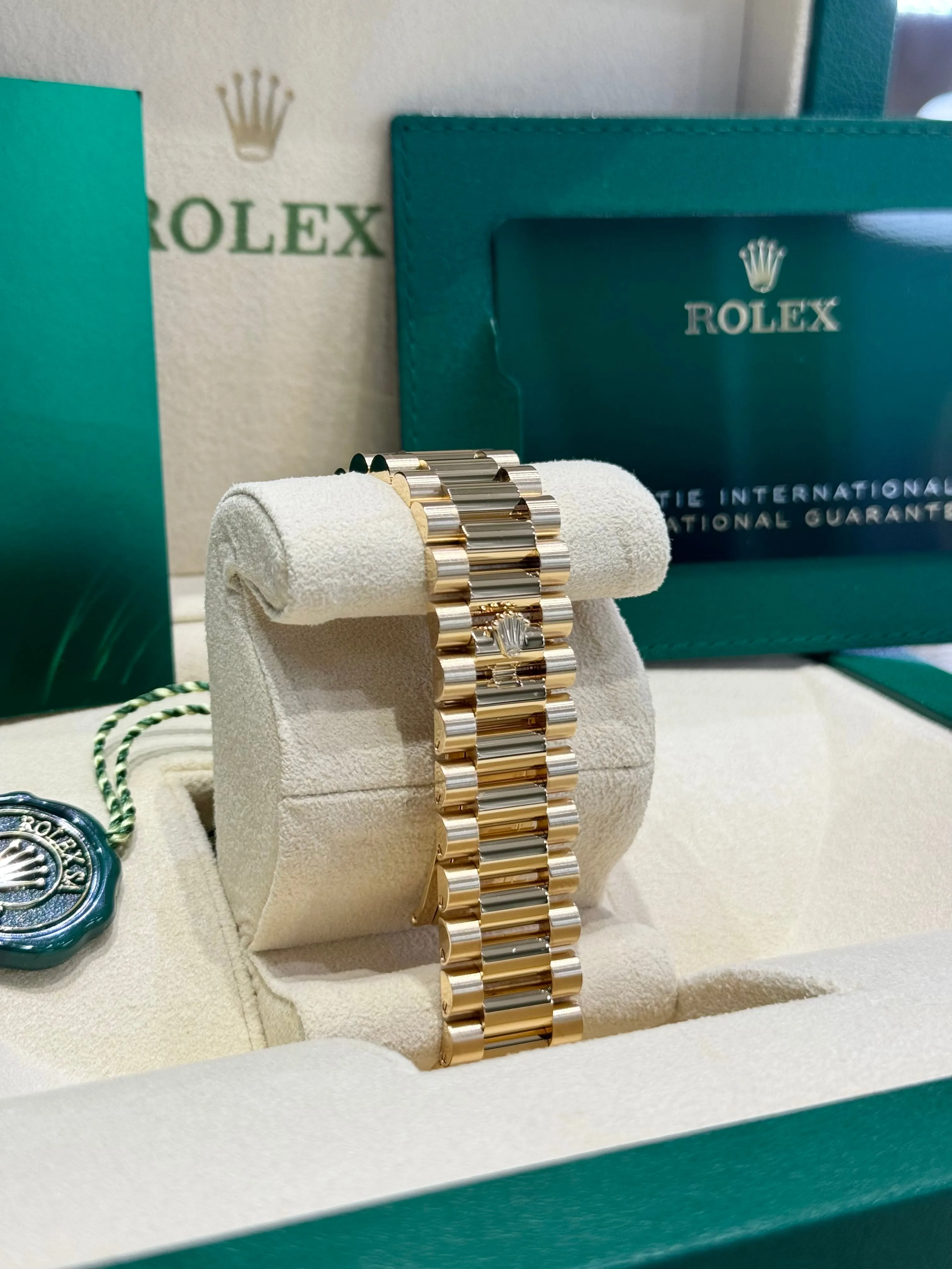 2024 Rolex Day-Date 40 228238