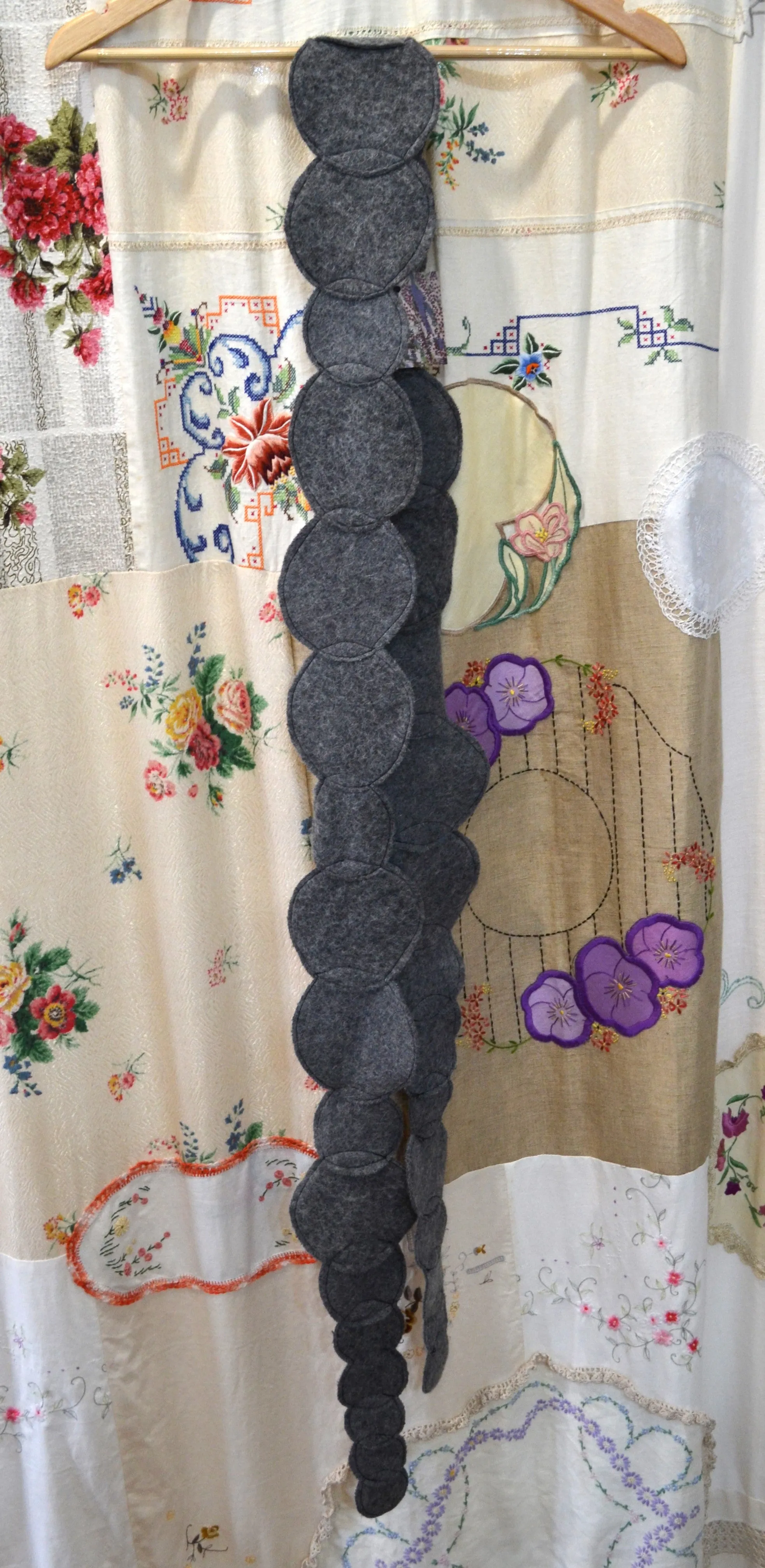 Berserk Luna wool circles scarf