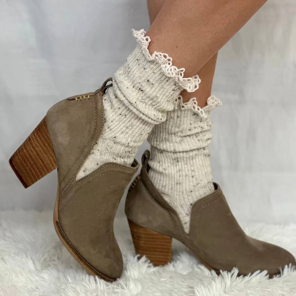 BOOTIE  lace slouch  socks -natural  grey