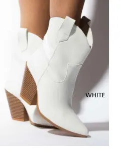 BREAK HEARTS/2024 White Faux Leather