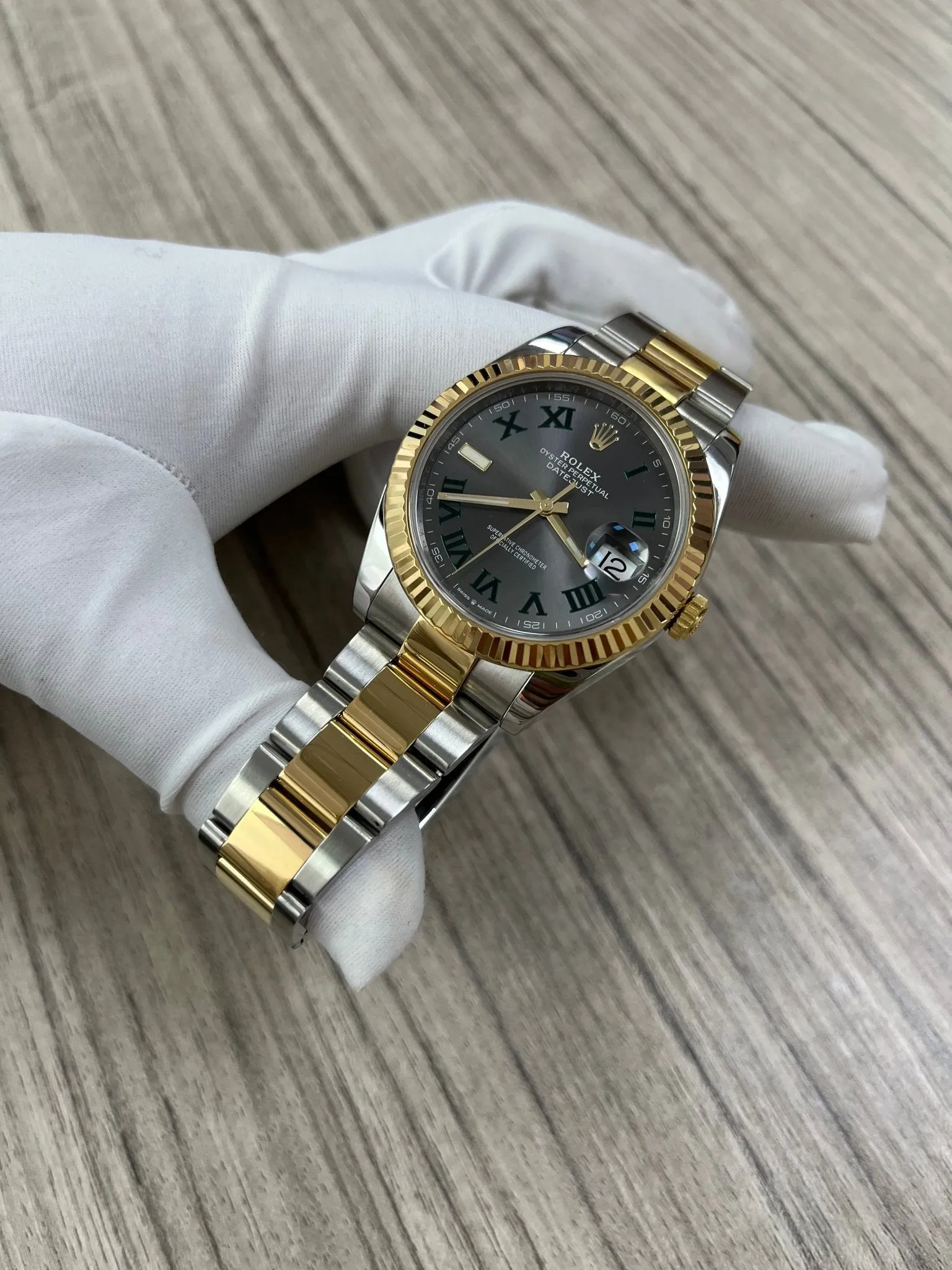 Datejust 41mm Wimbledon Two Tone Yellow Gold/Steel Oyster Bracelet Fluted Bezel (Ref 126333) Naked