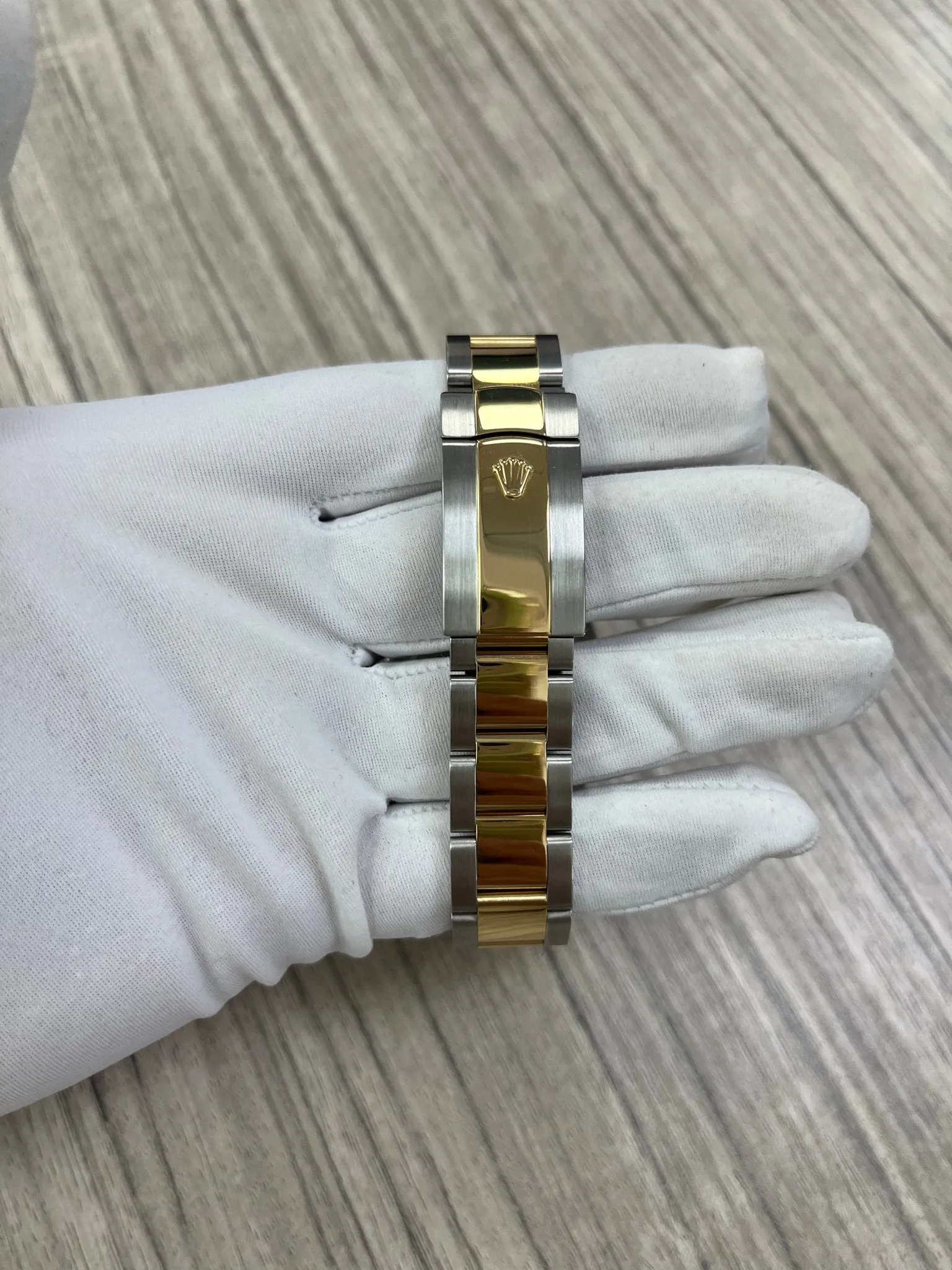 Datejust 41mm Wimbledon Two Tone Yellow Gold/Steel Oyster Bracelet Fluted Bezel (Ref 126333) Naked