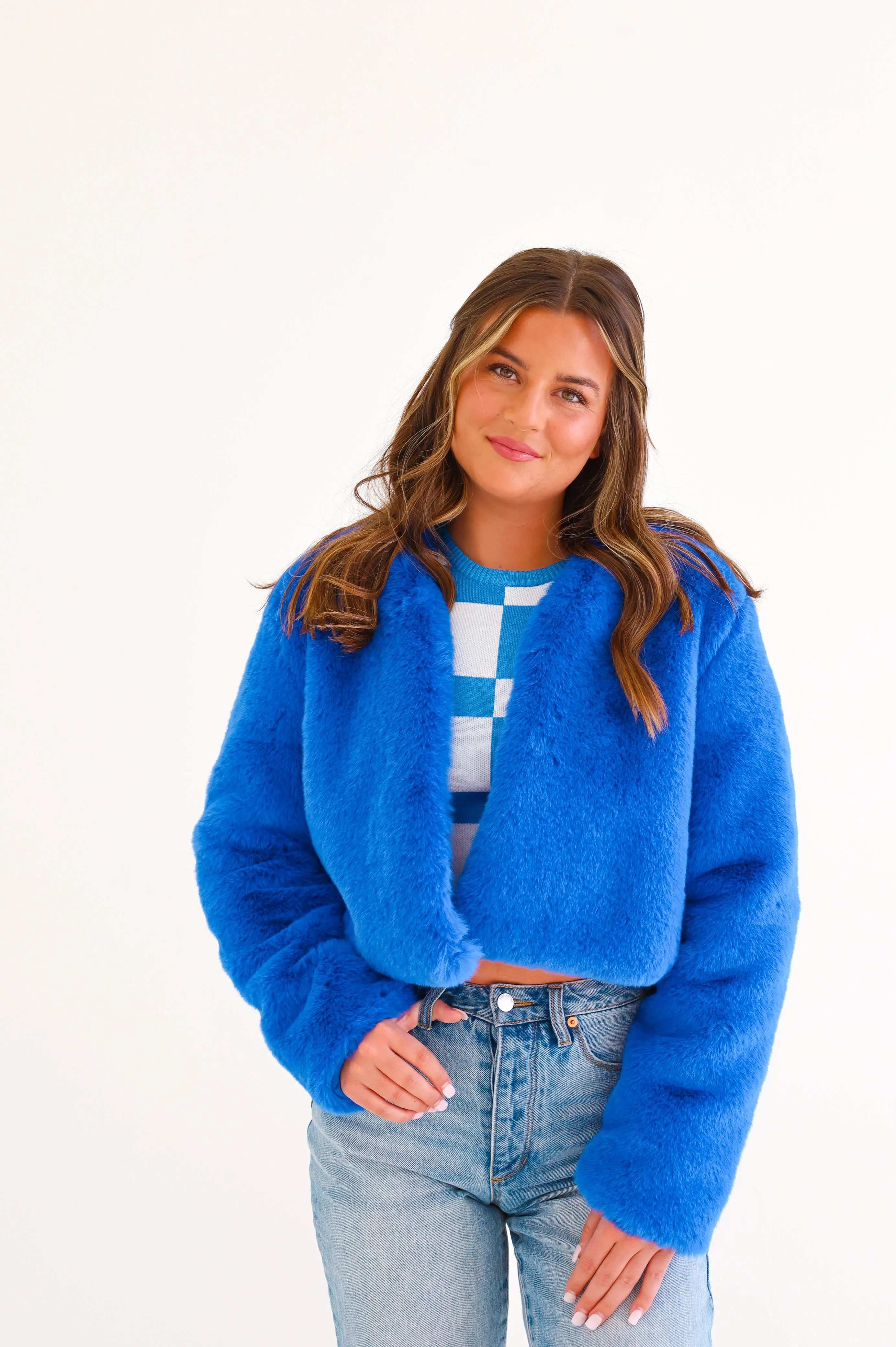 FAUX FUR CROPPED JACKET IN ROYAL