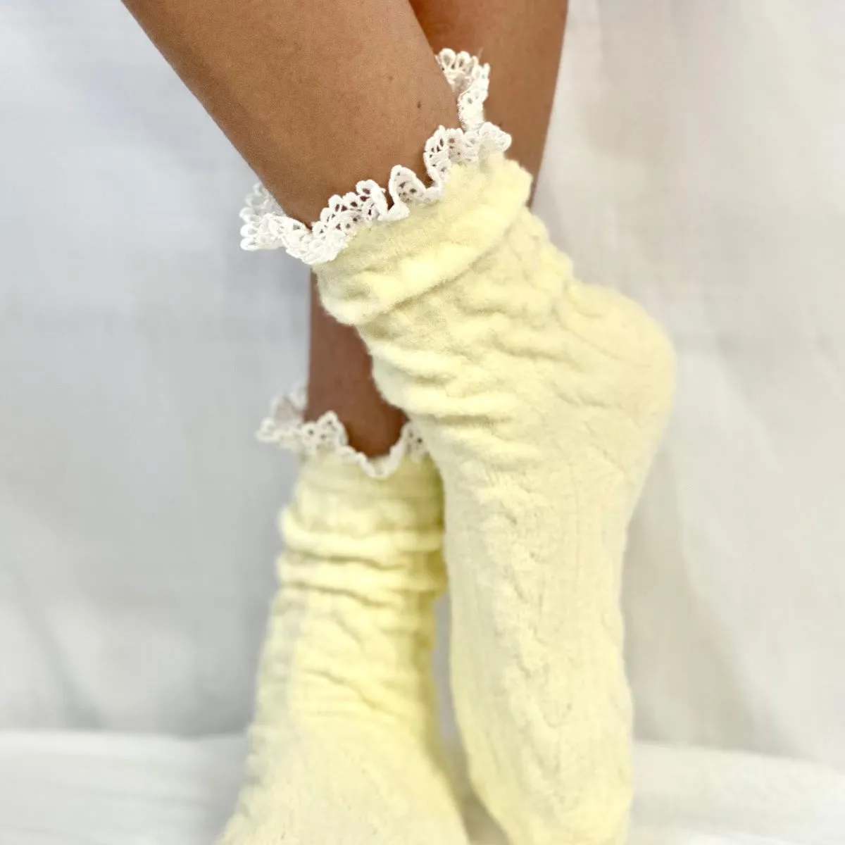 HEAVENLY ultra soft lace sock - yellow