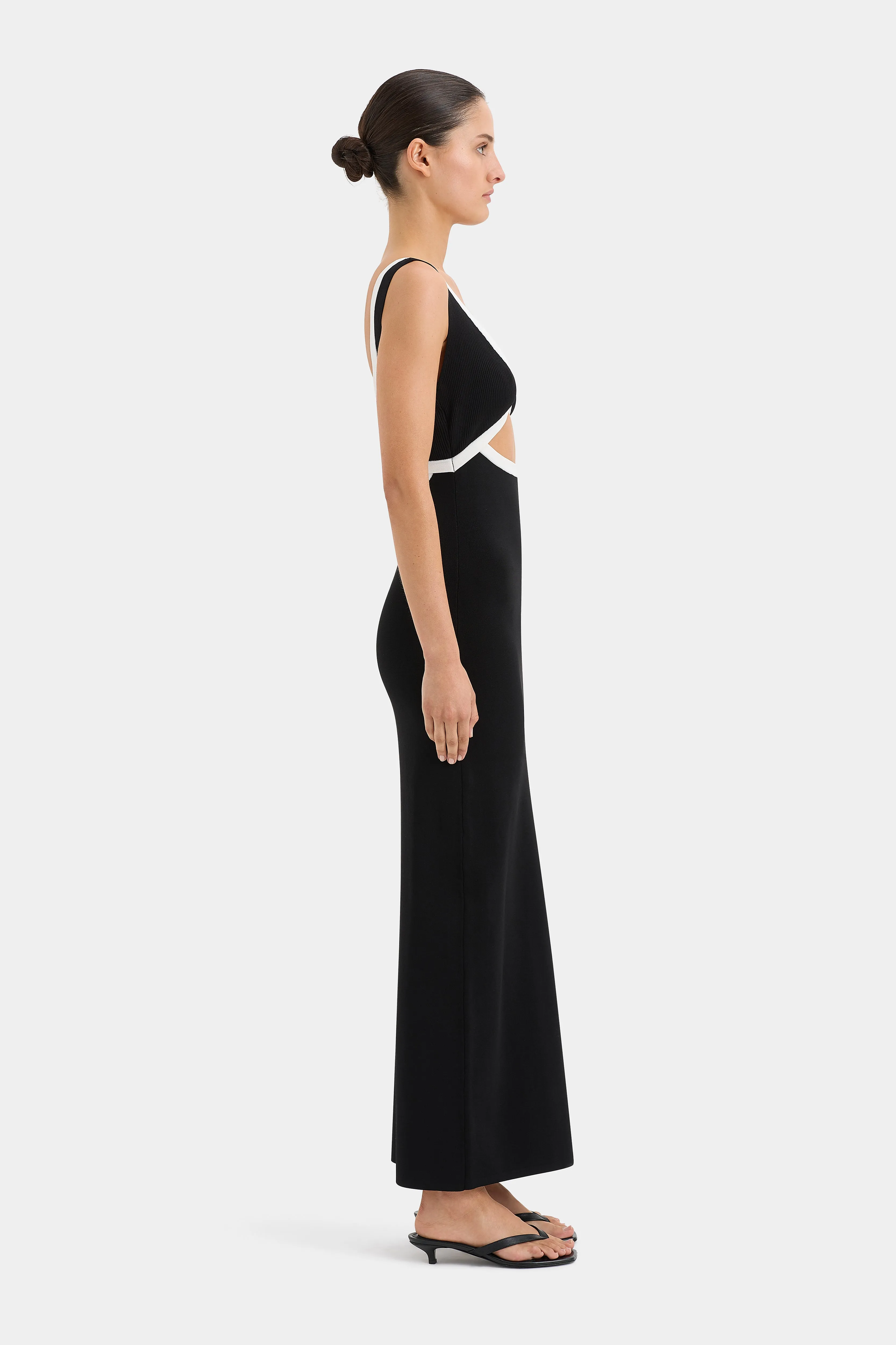 Lupita Shaped Midi Dress