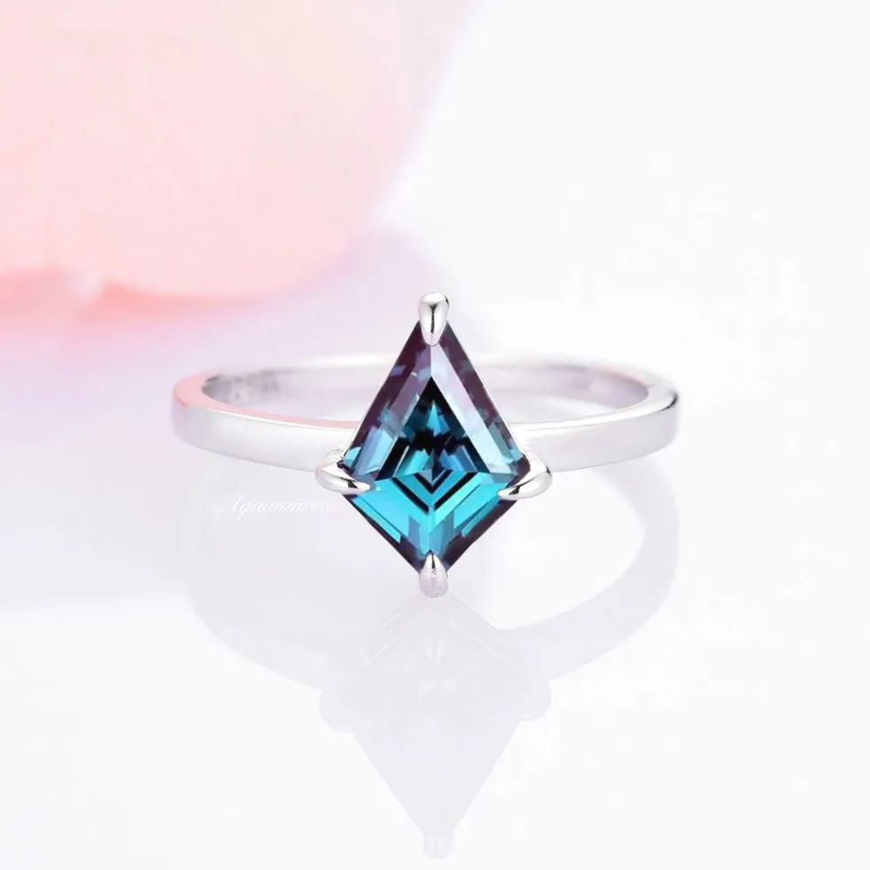 Minimalist Kite Cut Alexandrite Ring- 925 Sterling Silver