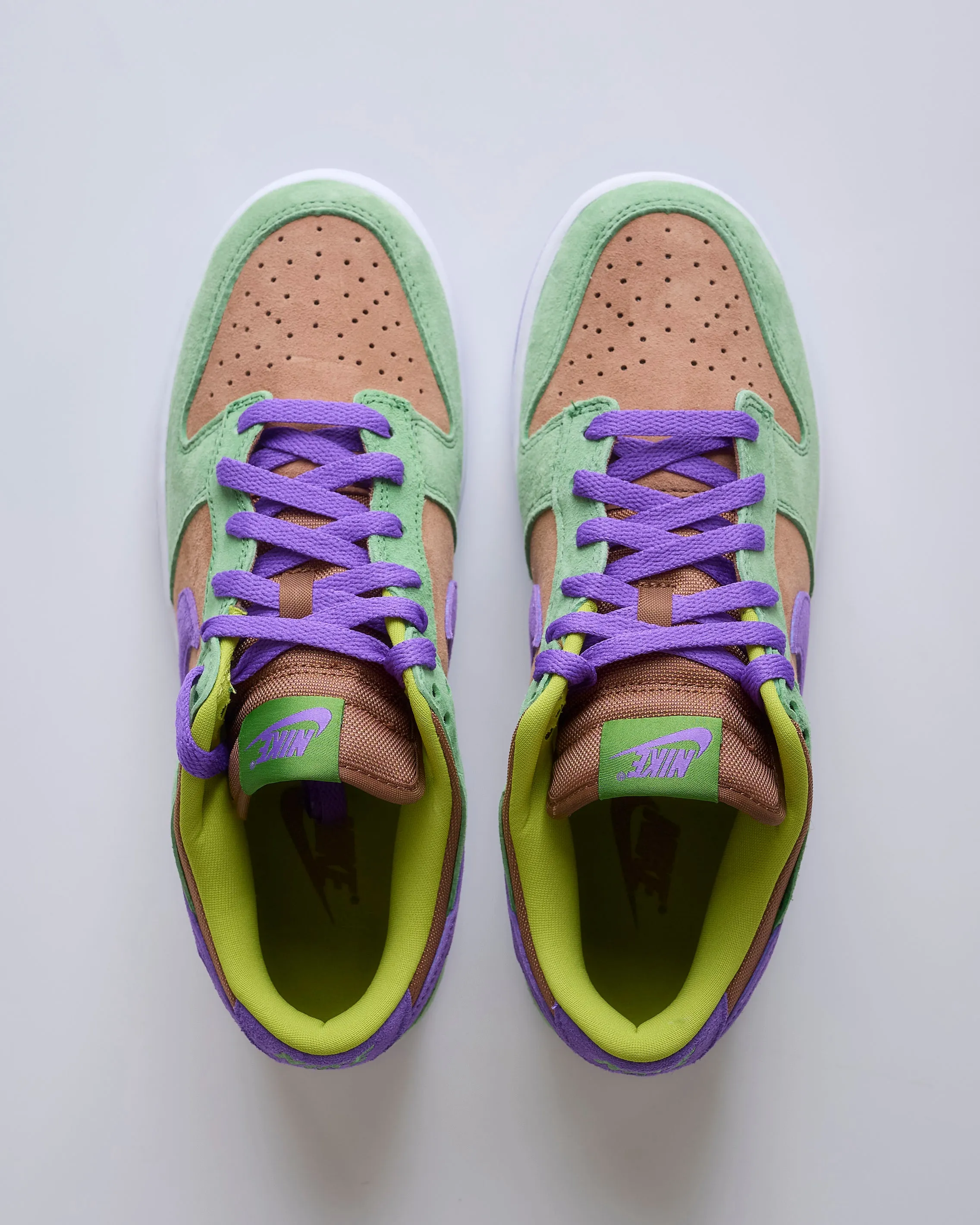 Nike Men's Dunk Low SP Veneer Deep Purple-Autumn Green