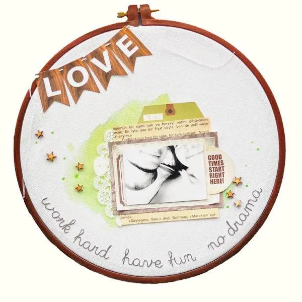 Nurge Wood Effect Plastic Embroidery Hoop with Screw