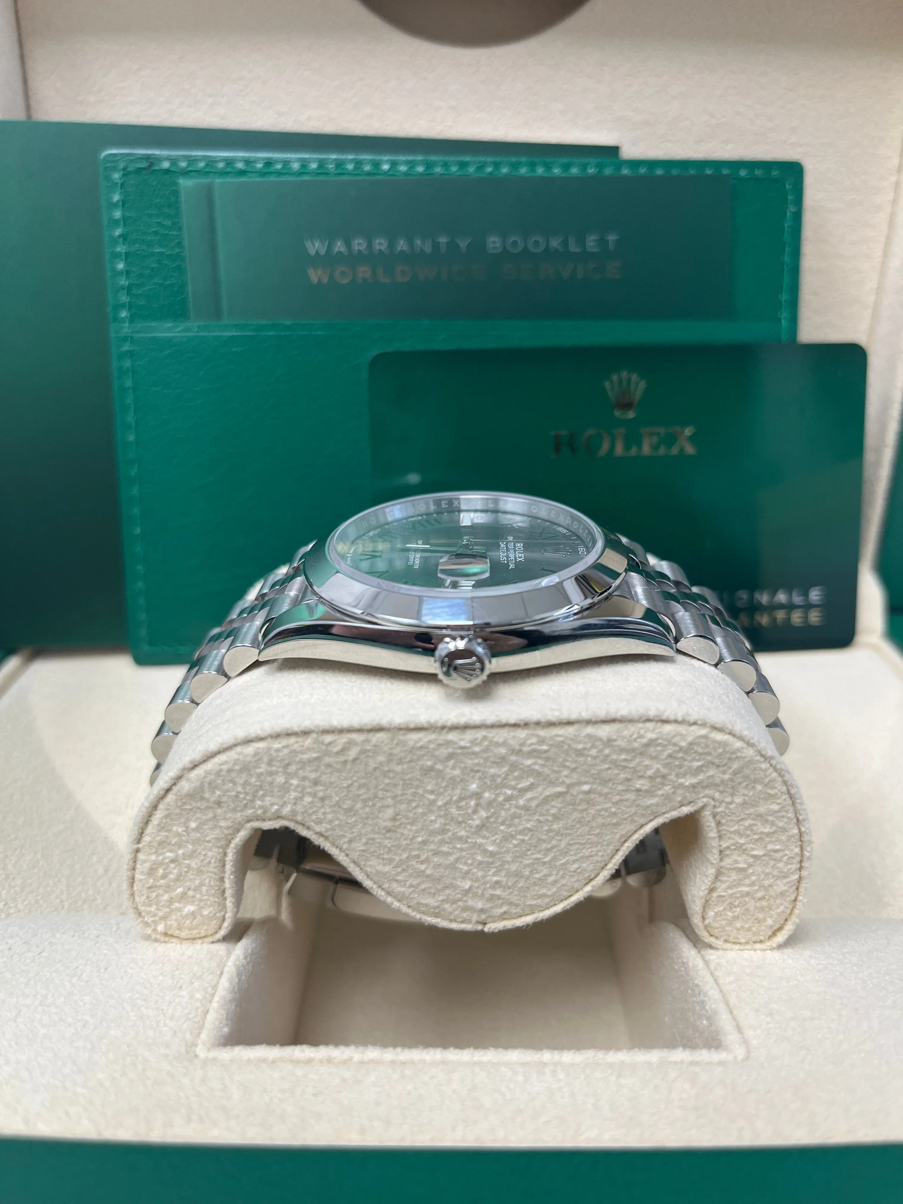 Rolex Datejust 41/ Stainless Steel/ Wimbledon Slate Green Roman Dial/ Smooth Bezel/ Jubilee Bracelet (Ref# 126300)