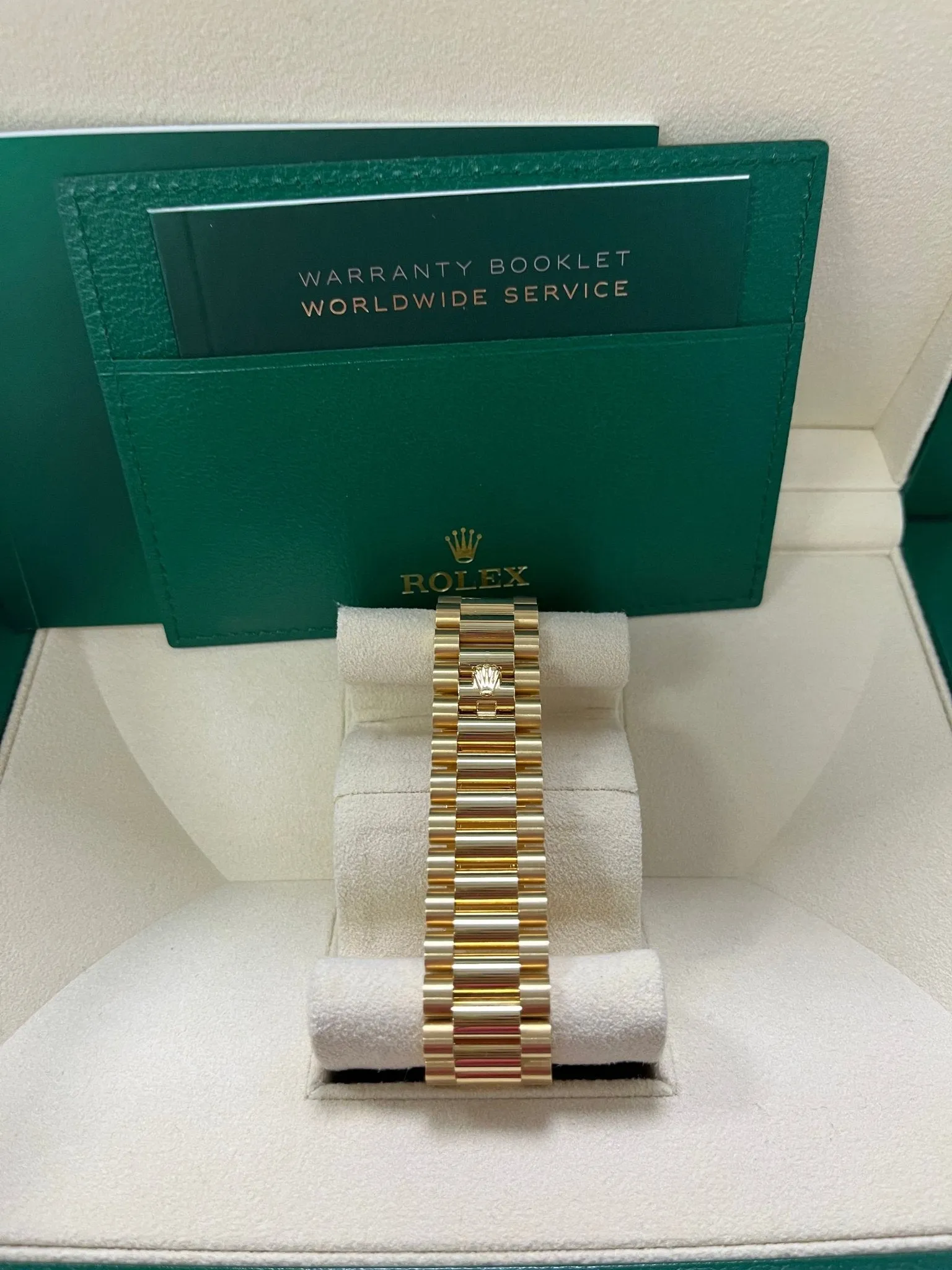 Rolex Day-Date 40mm Yellow Gold Pave Dial 228238